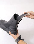 【Alès Dacchia】 BACK ZIP FRONT DRAPE LEATHER SNEAKER_BLACK