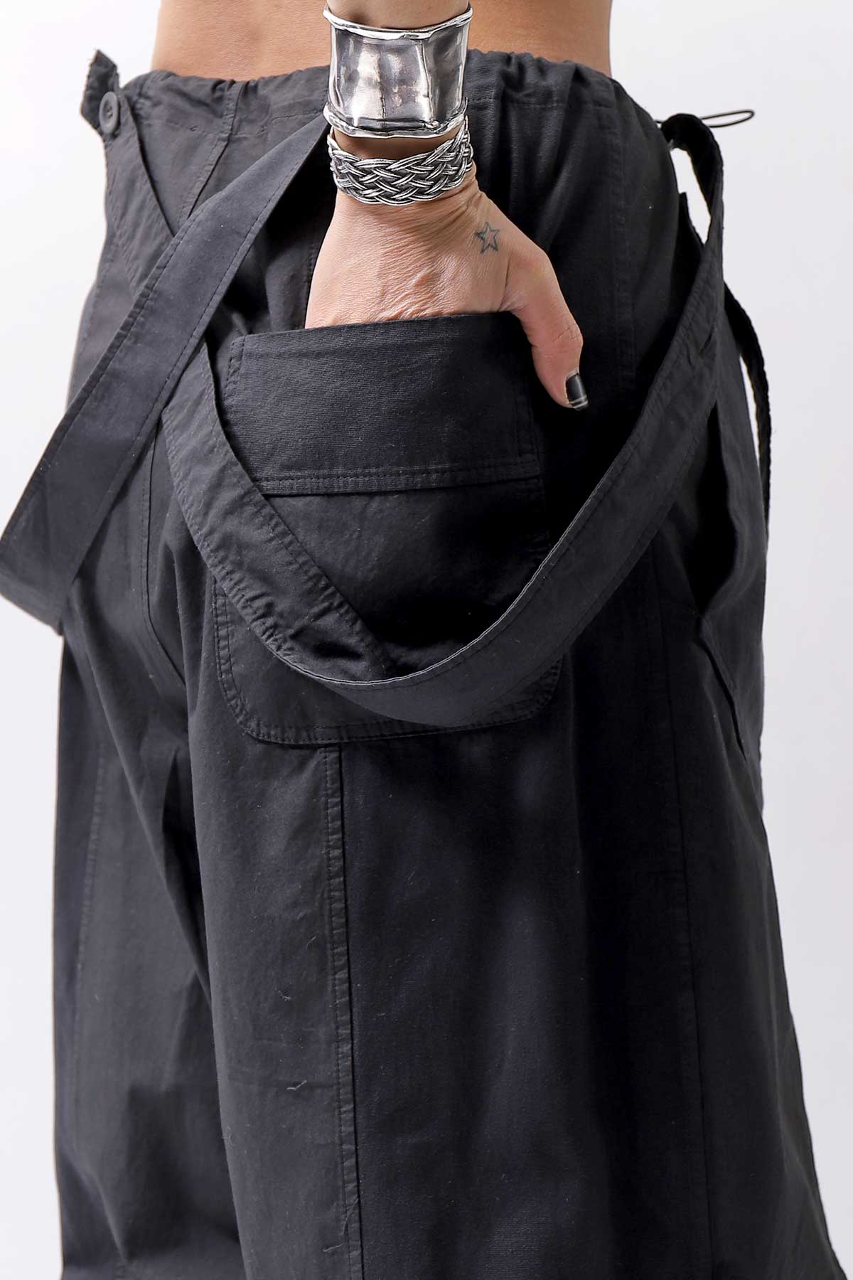 【Andrea Ya'aqov】 UNISEX 2WAY SHOULDER SALOPETTE PARACHUTE PANTS PAK71_BLACK