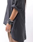 【studio b3】 OVERSIZED BACK BUTTON SHIRT TOP NB2070_BLACK