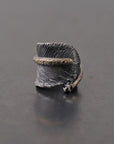 【Rusty Thought】 BLACK SILVER FEATHER & GOLD RING_RT03