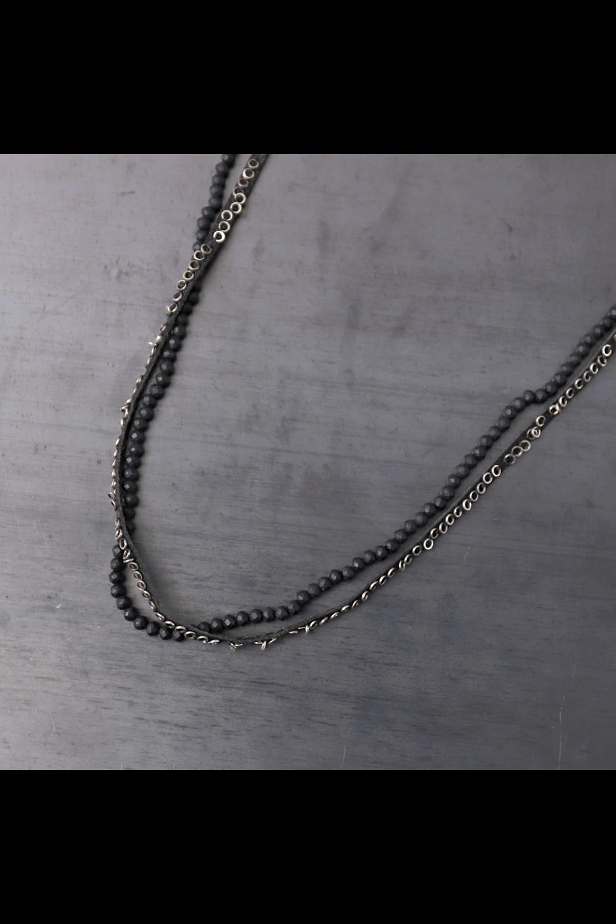 【GOTI】 BLACK AGATE & MICRO SILVER SEQUIN NECKLACE_CN1181