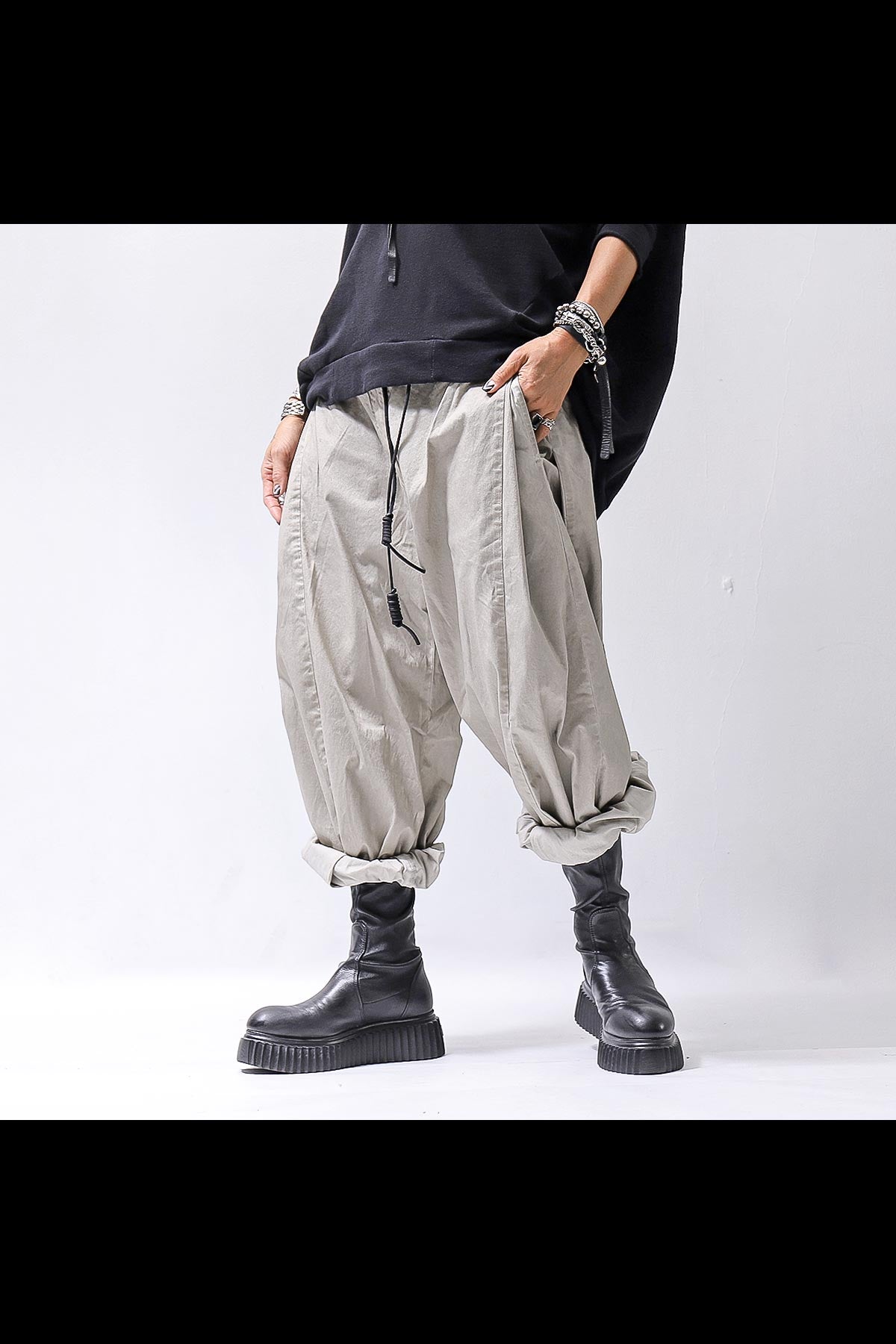 【RUNDHOLZ】 UNISEX SIDE TUCK ICONIC COTTON PANTS_SAND CLOUD