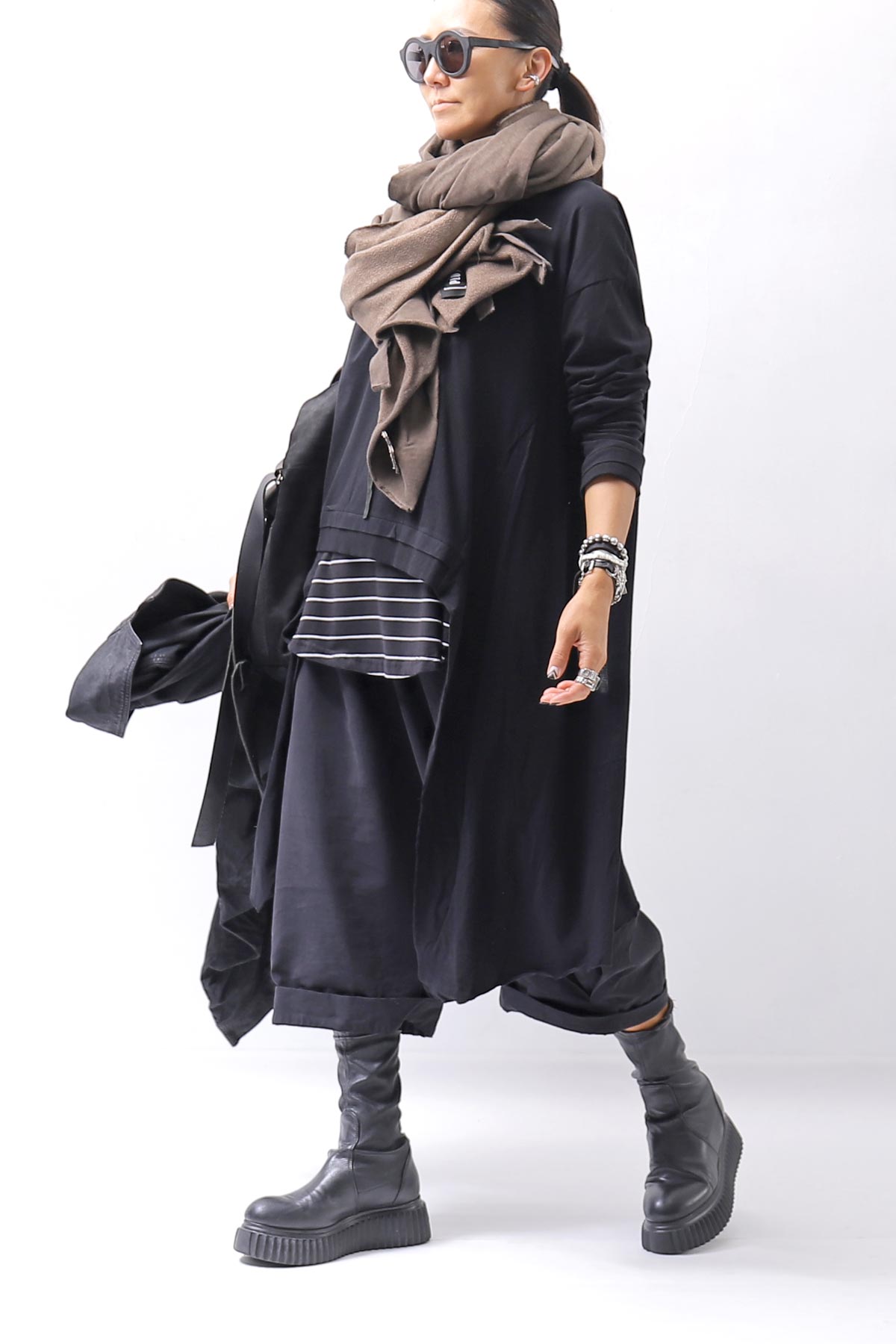 【studio b3】 ASYMMETRY COTTON LONG SLEEVE TOP RBB1982_BLACK