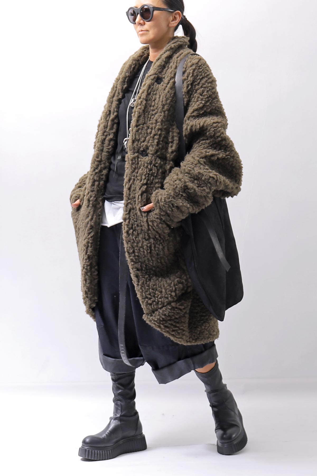 【NOSTRASANTISSIMA】 UNISEX OVERSIZED COCOON VIRGIN WOOL BOA KNIT CARDIGAN_KHAKI BROWN