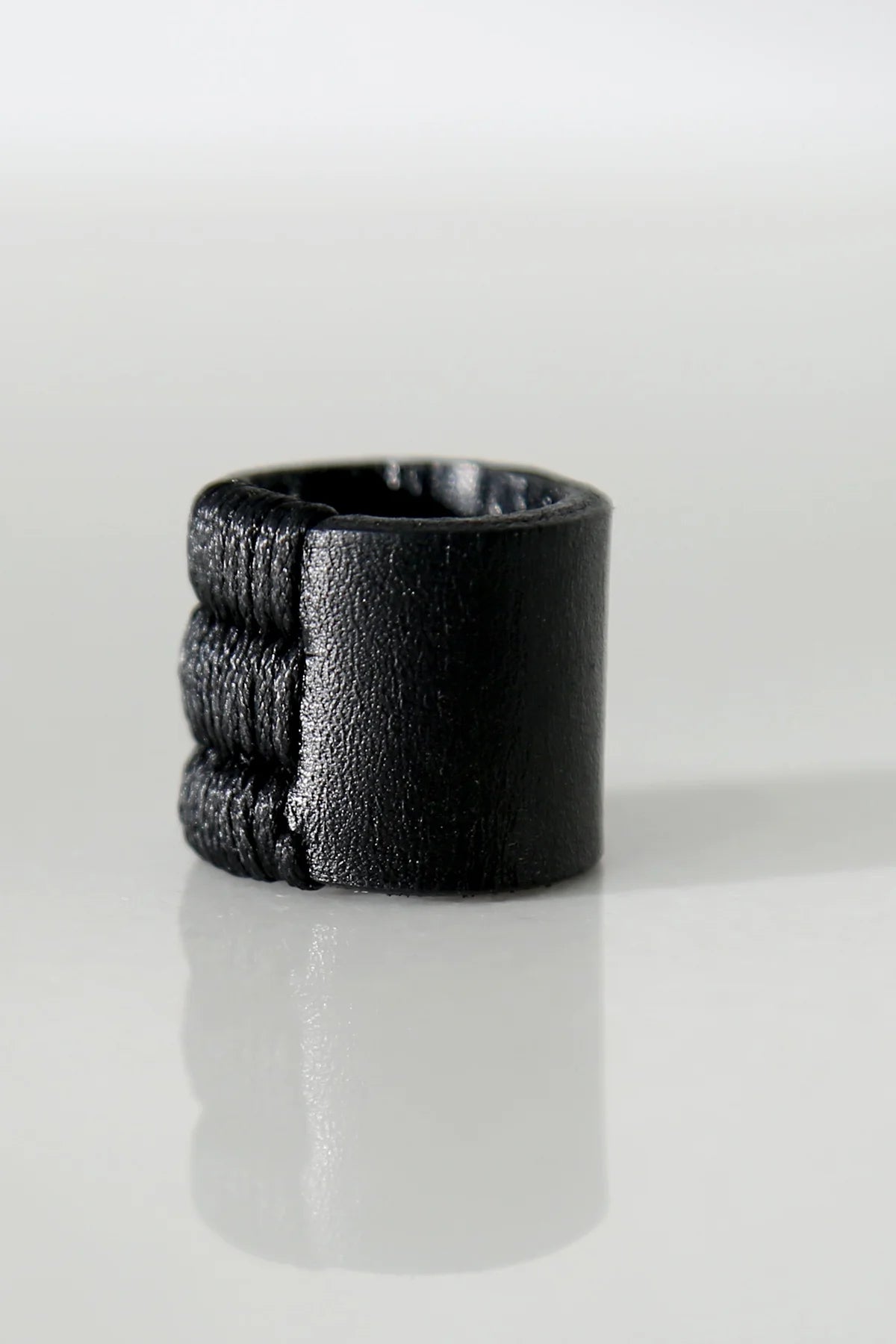 【Julia Fom】 LEATHER STITCHES RING ASE7_BLACK