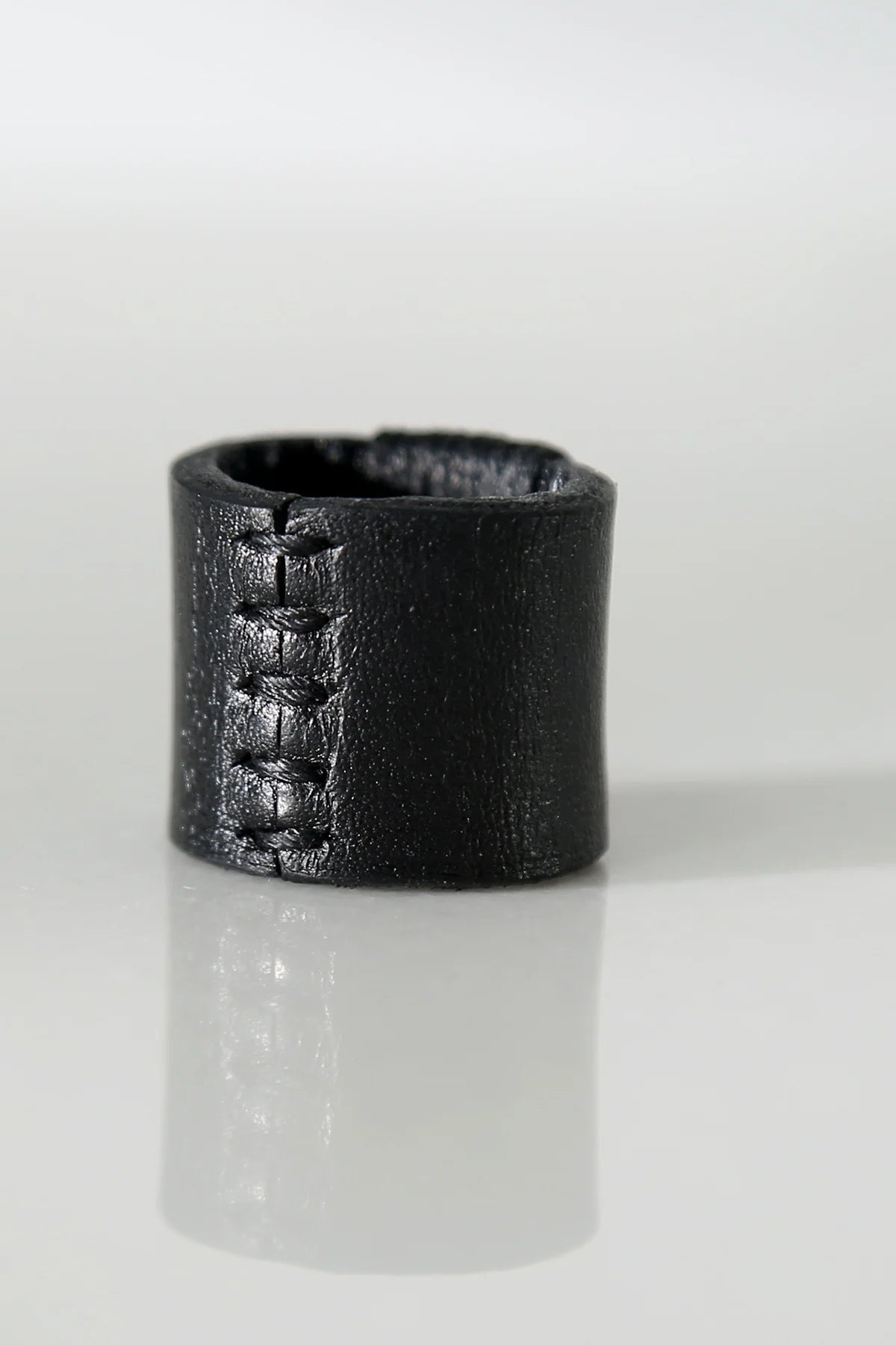 【Julia Fom】 LEATHER STITCHES RING ASE7_BLACK