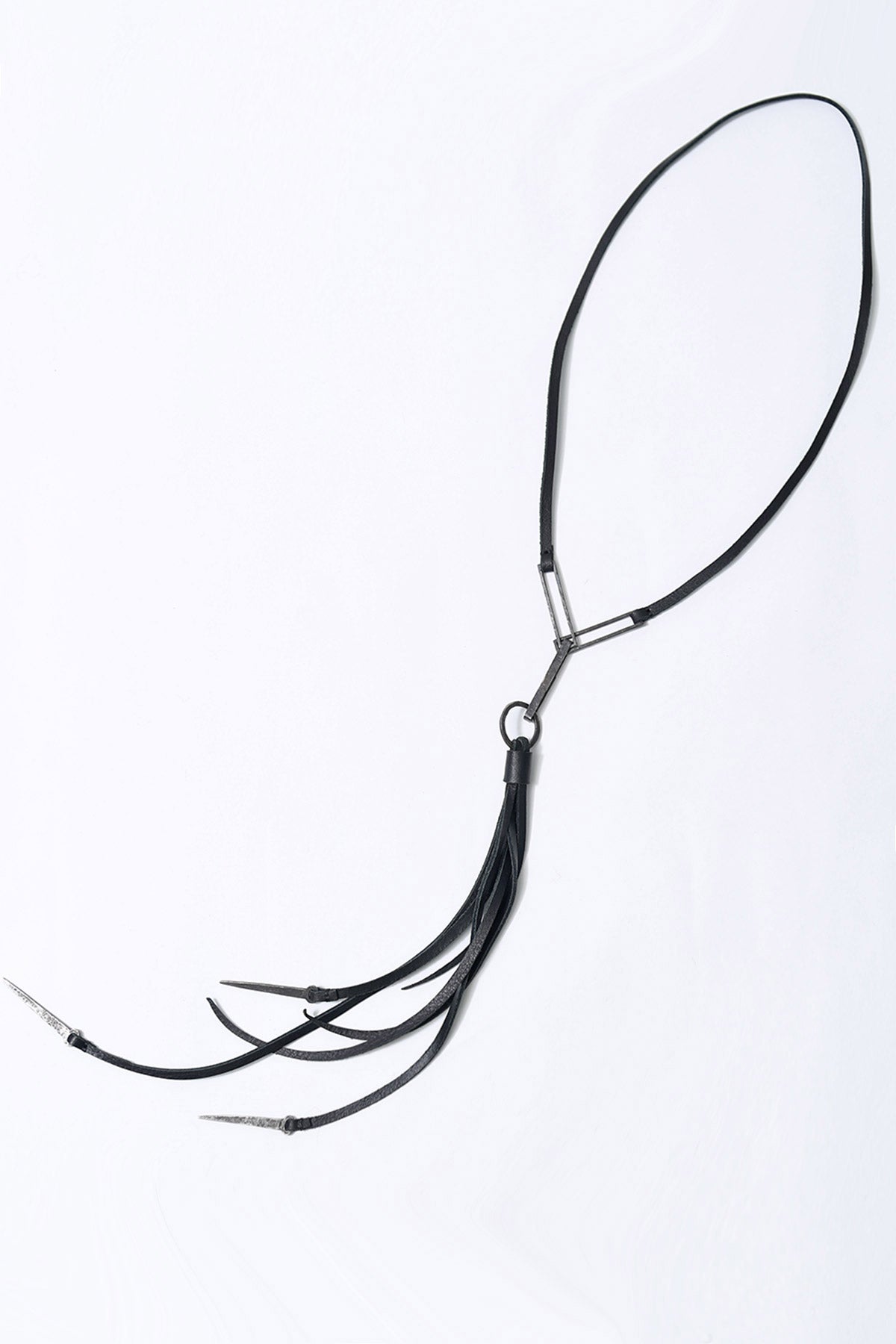 【Aumorfia】 SPIKE FEATHER NECKLACE