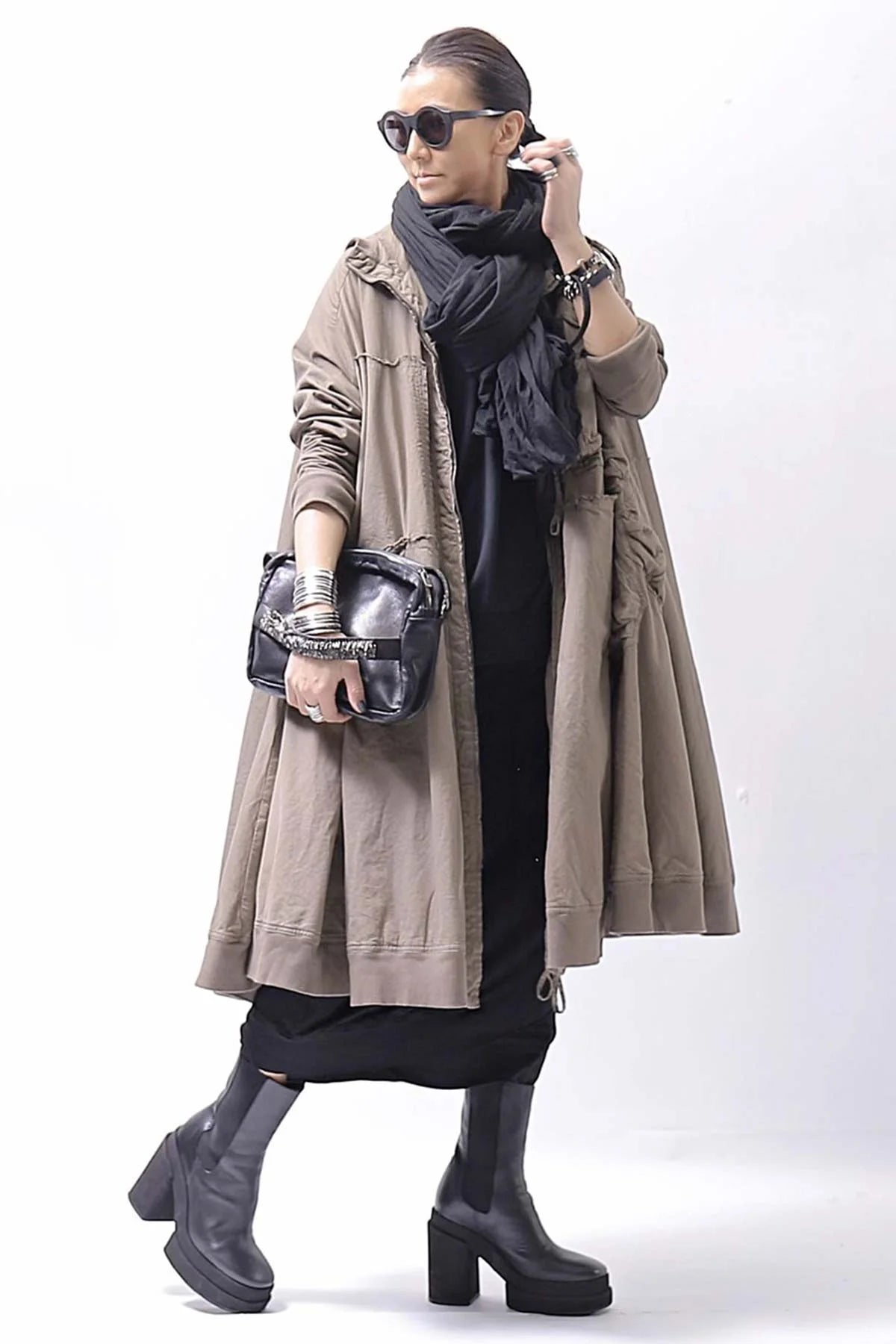 【RUNDHOLZ】 UNISEX ZIPED POCKETS＆HOOD LONG COAT 260 1208_DUNE