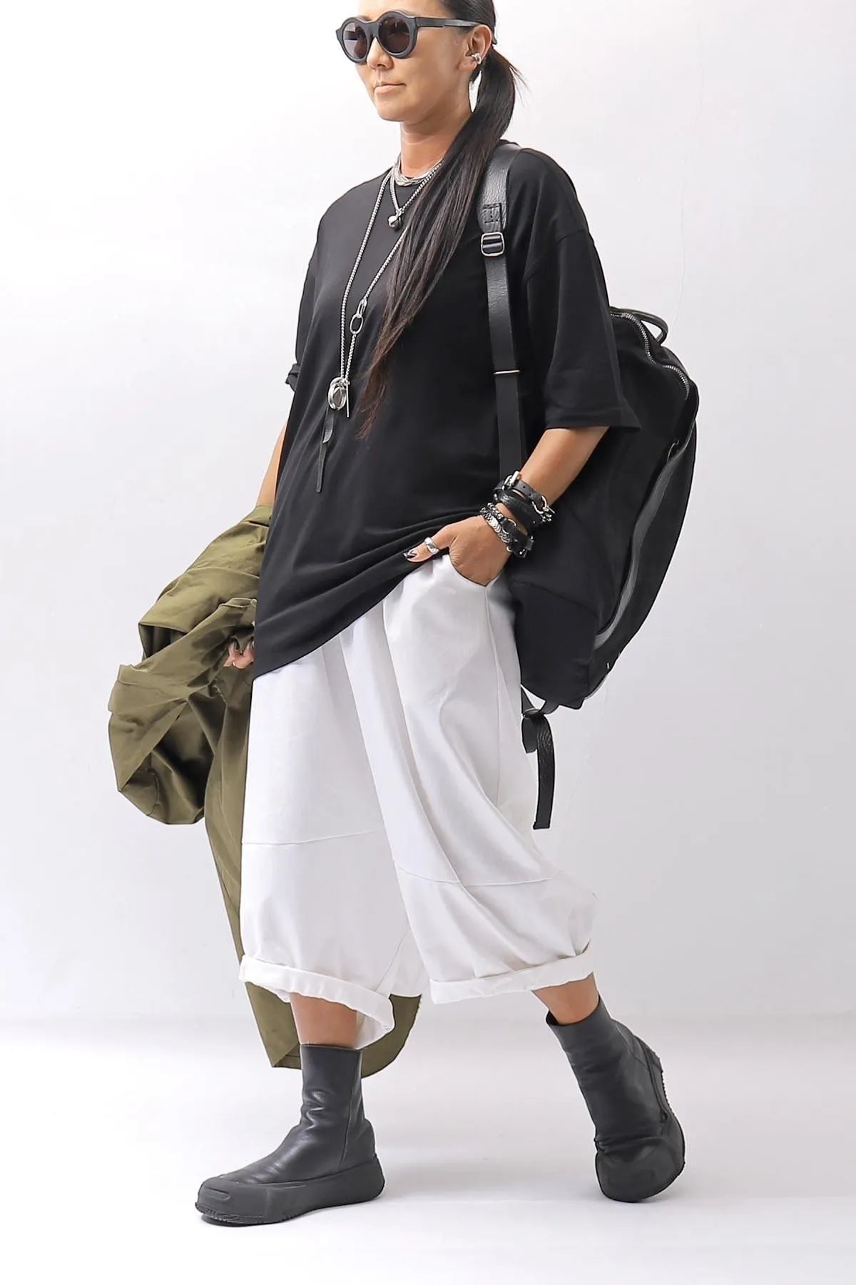 【Alès Dacchia】 BACK ZIP FRONT DRAPE LEATHER SNEAKER_BLACK
