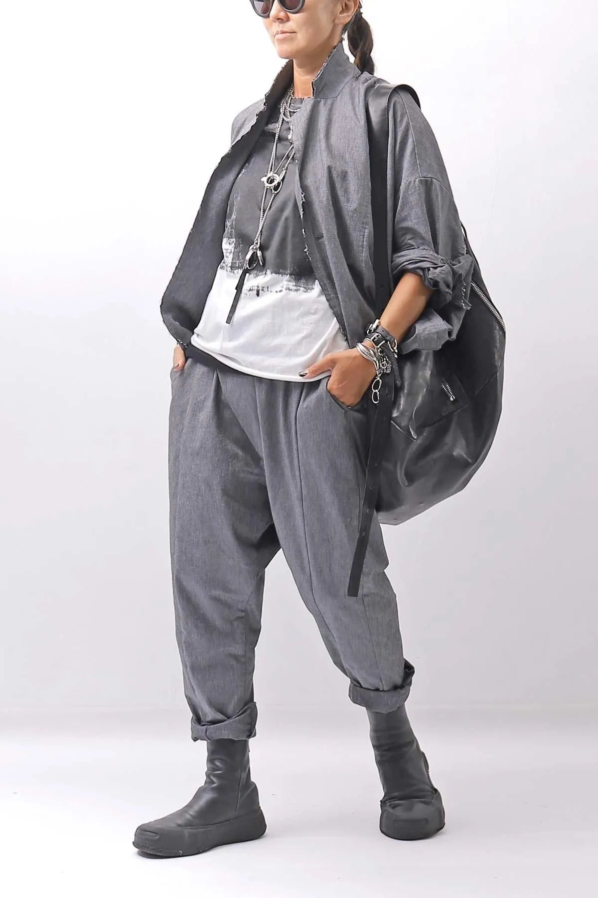 【Alès Dacchia】 BACK ZIP FRONT DRAPE LEATHER SNEAKER_BLACK
