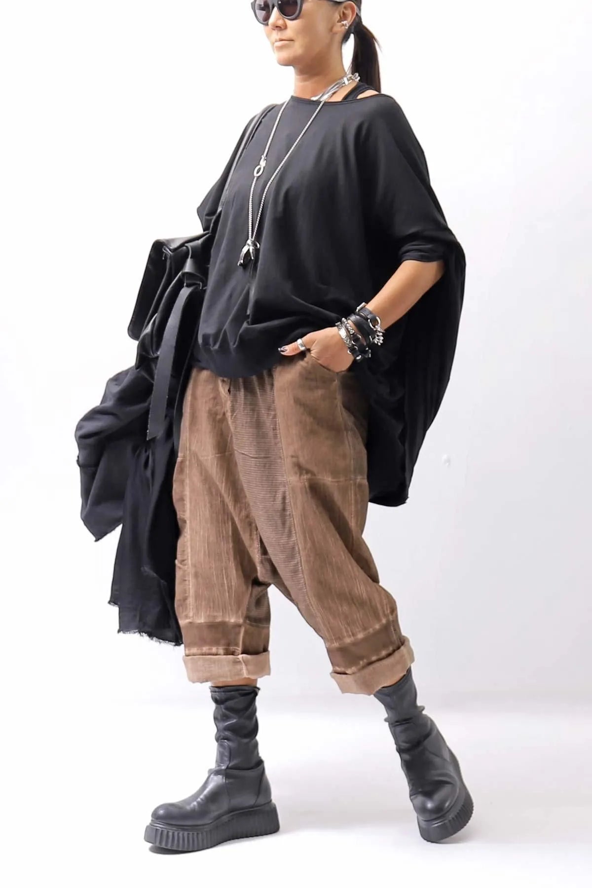 【RUNDHOLZ】 UNISEX TWIST COTTON BACK LAYERED ASYMMETRY TOP 256 0531_BLACK