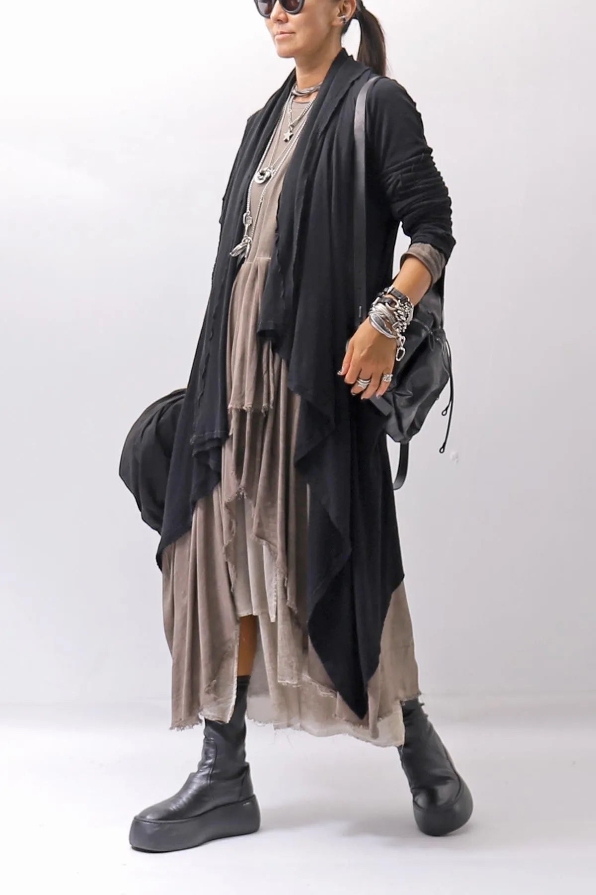【NOSTRASANTISSIMA】 ASYMMETRY BACK CROSS CARDIGAN TS24_BLACK