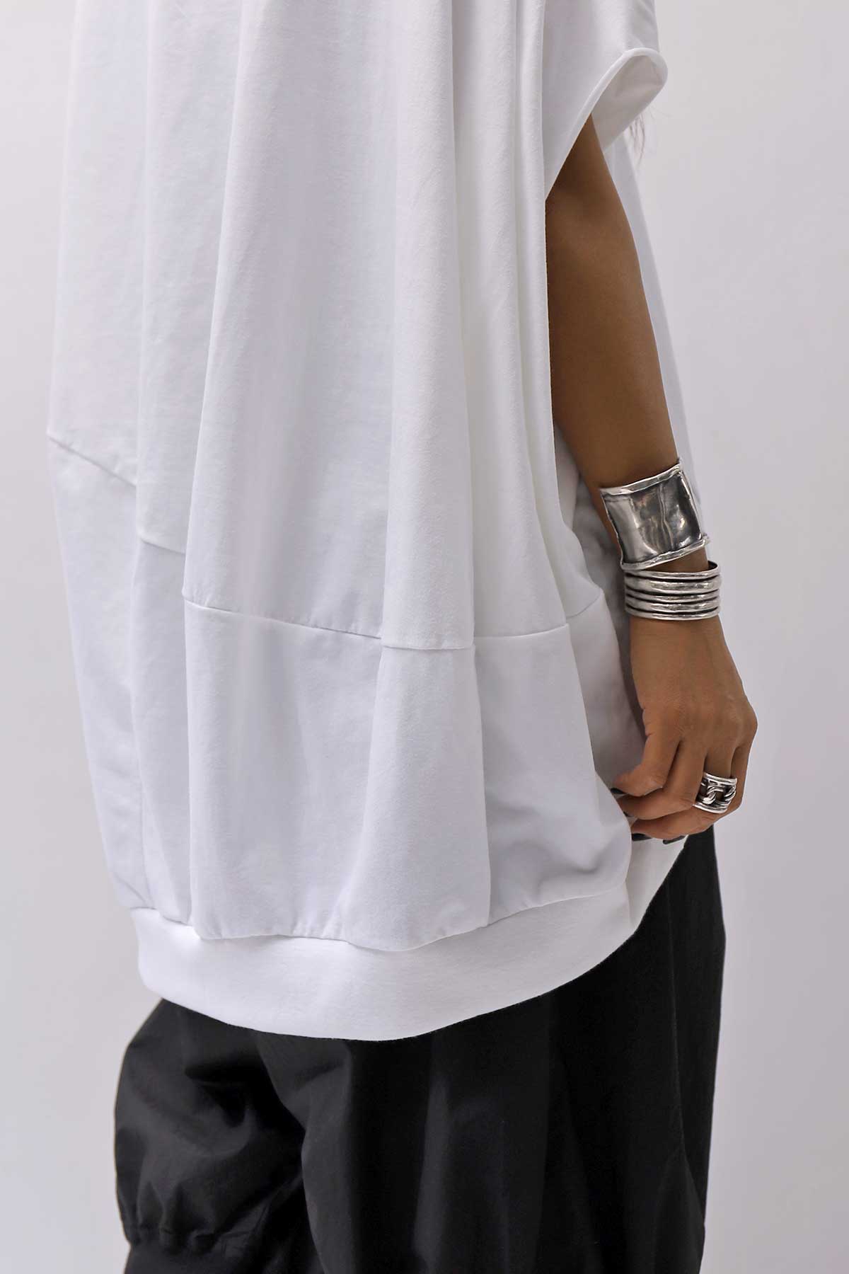 【bajra】 UNISEX BACK DRAPE HALF SLEEVE TOPS 160QK05_WHITE