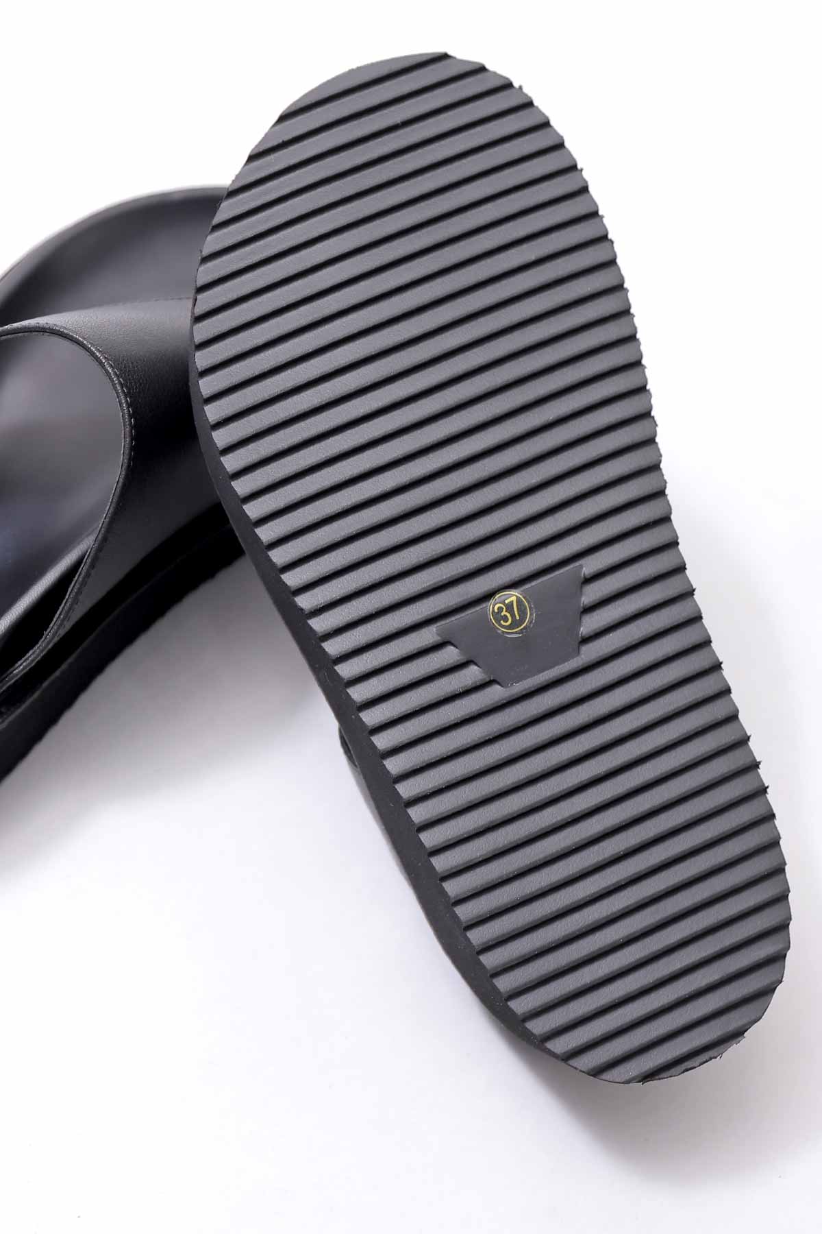 【Alès Dacchia】 UNISEX LEATHER TONG CITY SANDAL_BLACK