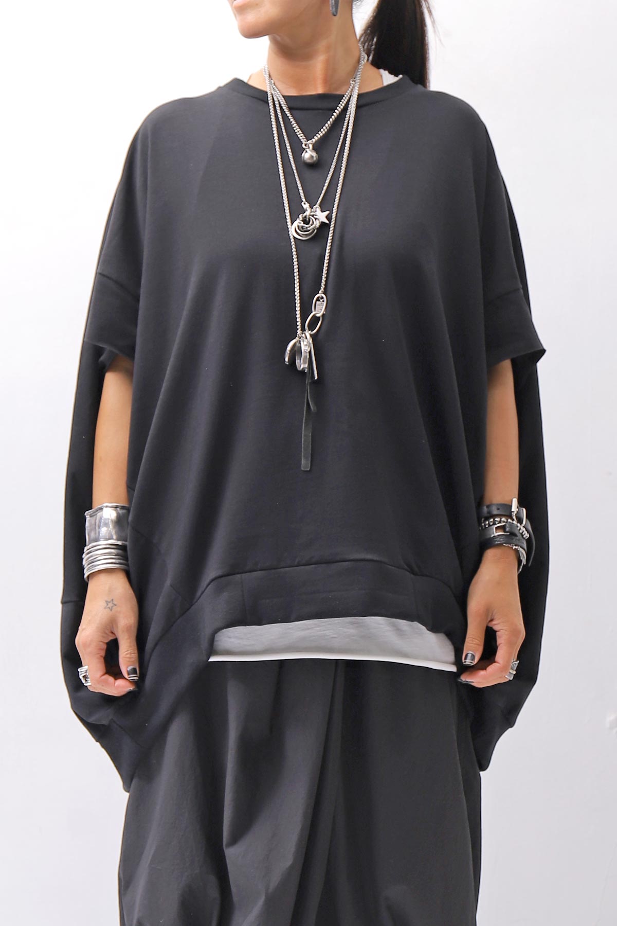 【bajra】 UNISEX BACK DRAPE HALF SLEEVE TOPS 160QK05_BLACK