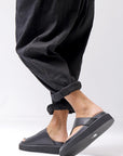【Alès Dacchia】 UNISEX LEATHER TONG CITY SANDAL_BLACK