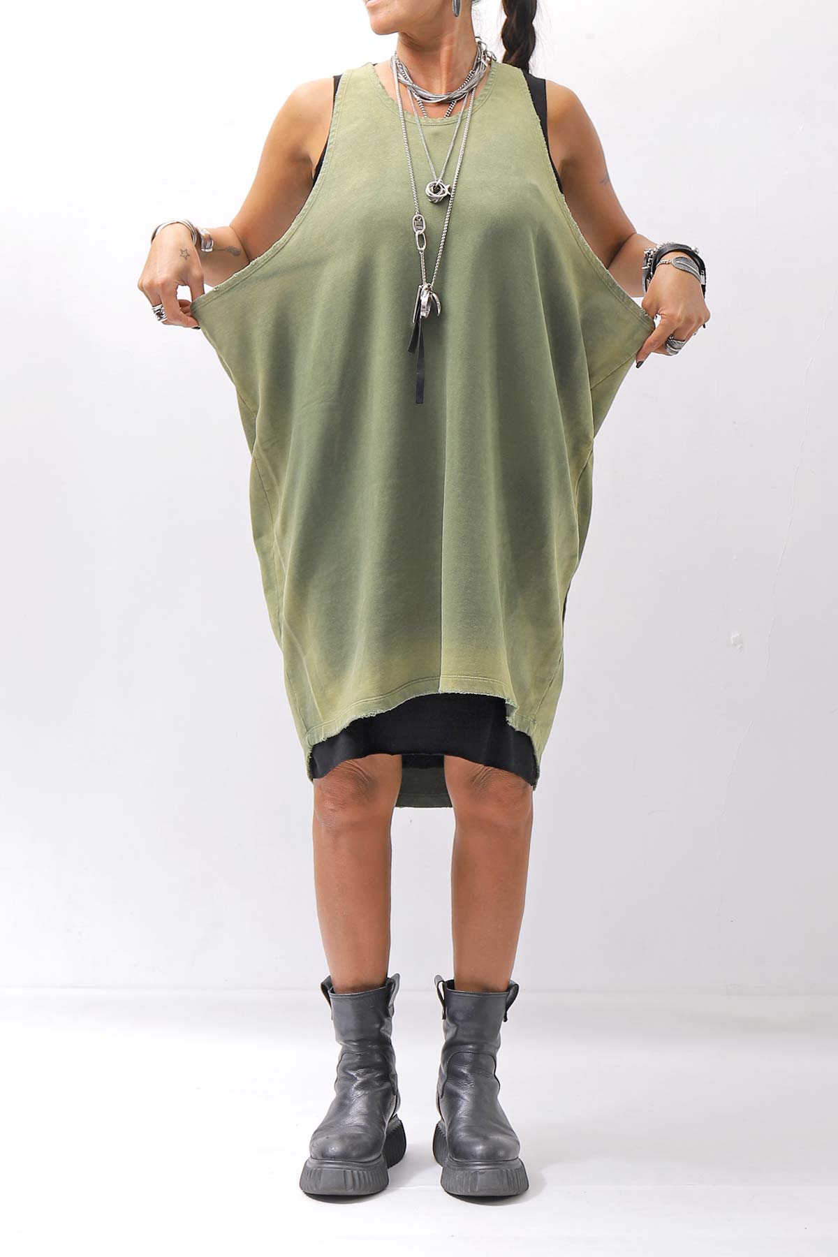 【NOSTRASANTISSIMA】 OPEN BACK LIGHT SWEAT COVER LONG TANK TOP M142_GREEN FADE