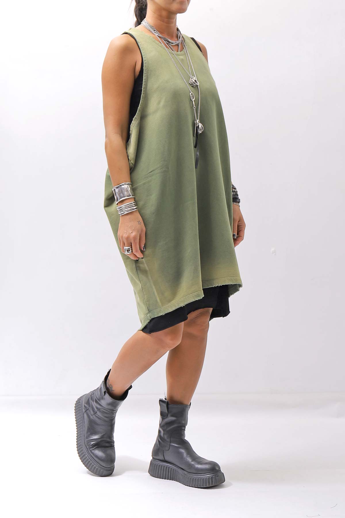 【NOSTRASANTISSIMA】 OPEN BACK LIGHT SWEAT COVER LONG TANK TOP M142_GREEN FADE