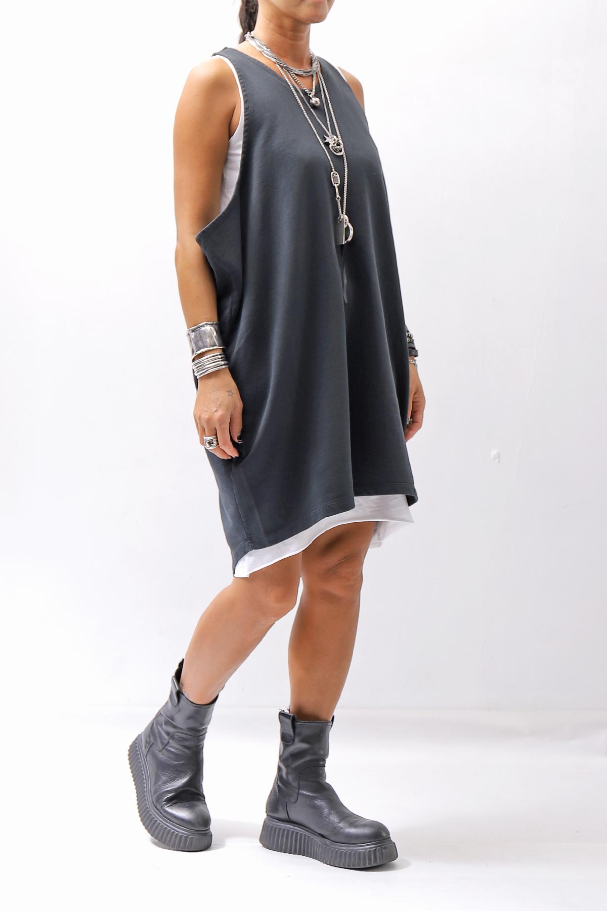 【NOSTRASANTISSIMA】 OPEN BACK LIGHT SWEAT COVER LONG TANK TOP M142_BLACK