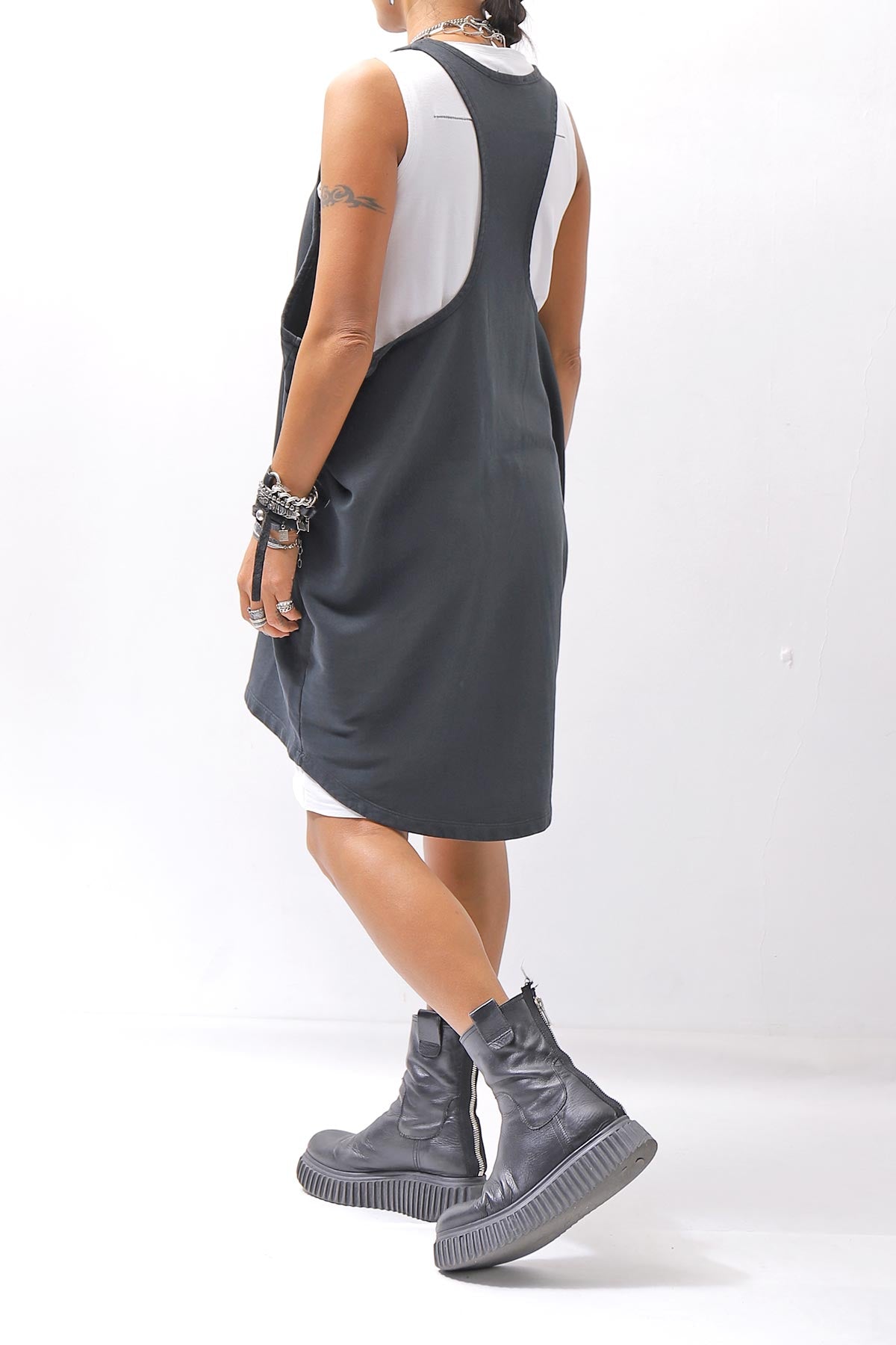 【NOSTRASANTISSIMA】 OPEN BACK LIGHT SWEAT COVER LONG TANK TOP M142_BLACK