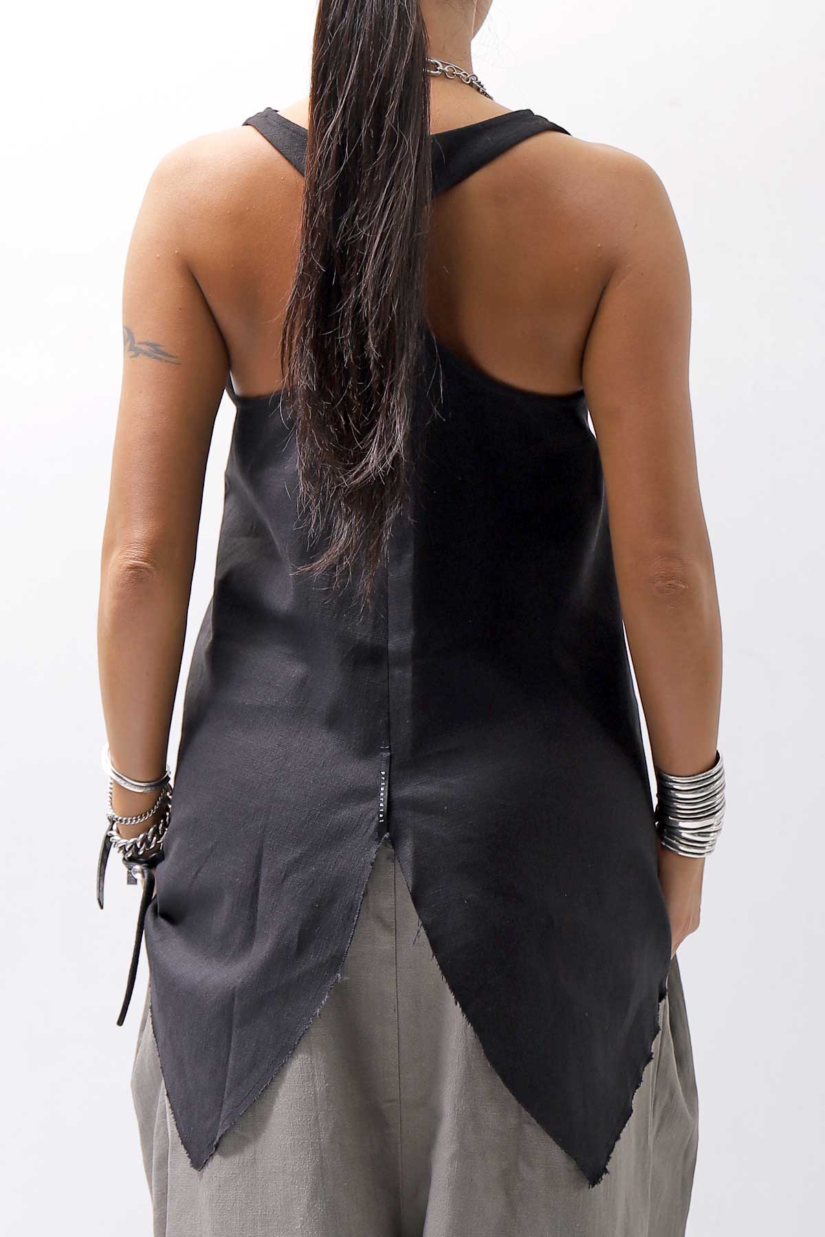 【Primordial is Primitive】 BACK CROSSED TANK TOP 413LS_BLACK