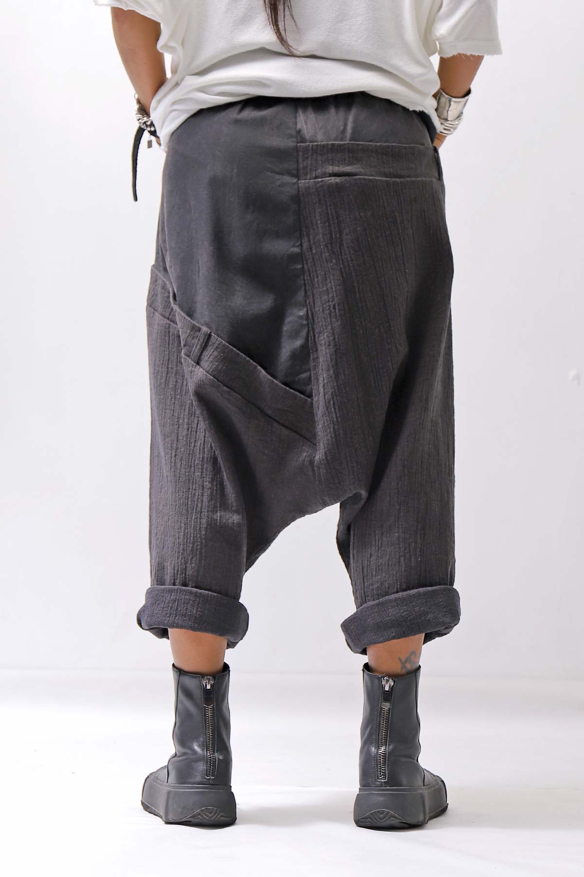 【studio b3】 UNSEX WRINKLE LINEN&amp;COTTON BOX SARROUEL PANTS RBB1974_FADE BLACK