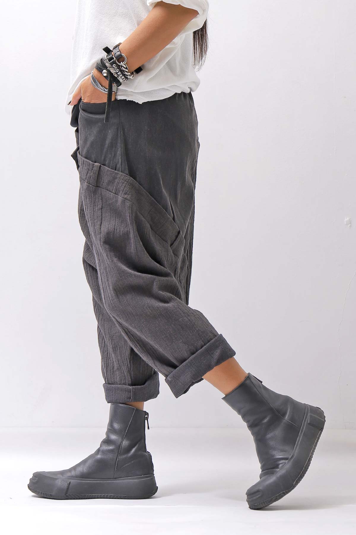 【studio b3】 UNSEX WRINKLE LINEN&amp;COTTON BOX SARROUEL PANTS RBB1974_FADE BLACK