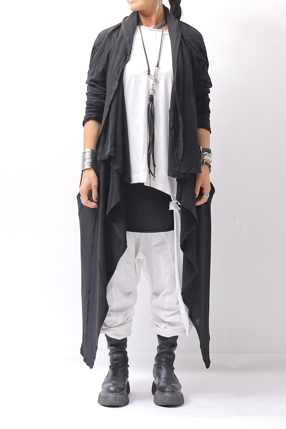 【NOSTRASANTISSIMA】 ASYMMETRY BACK CROSS CARDIGAN TS24_BLACK