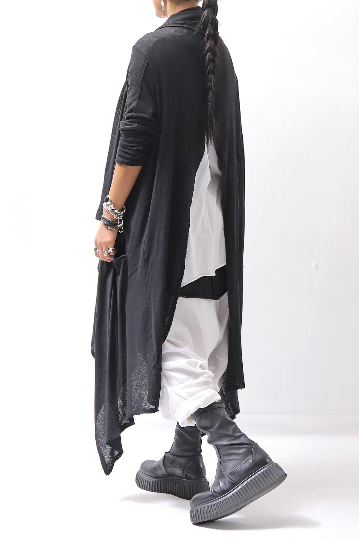【NOSTRASANTISSIMA】 ASYMMETRY BACK CROSS CARDIGAN TS24_BLACK