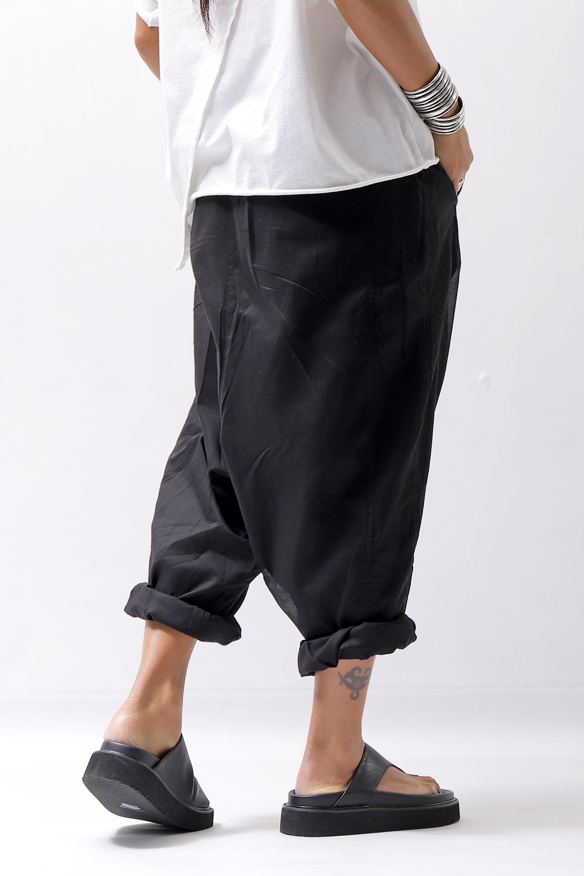 【studio b3】 UNISEX LIGHT COTTON SARROUEL PANTS BZB1668_BLACK