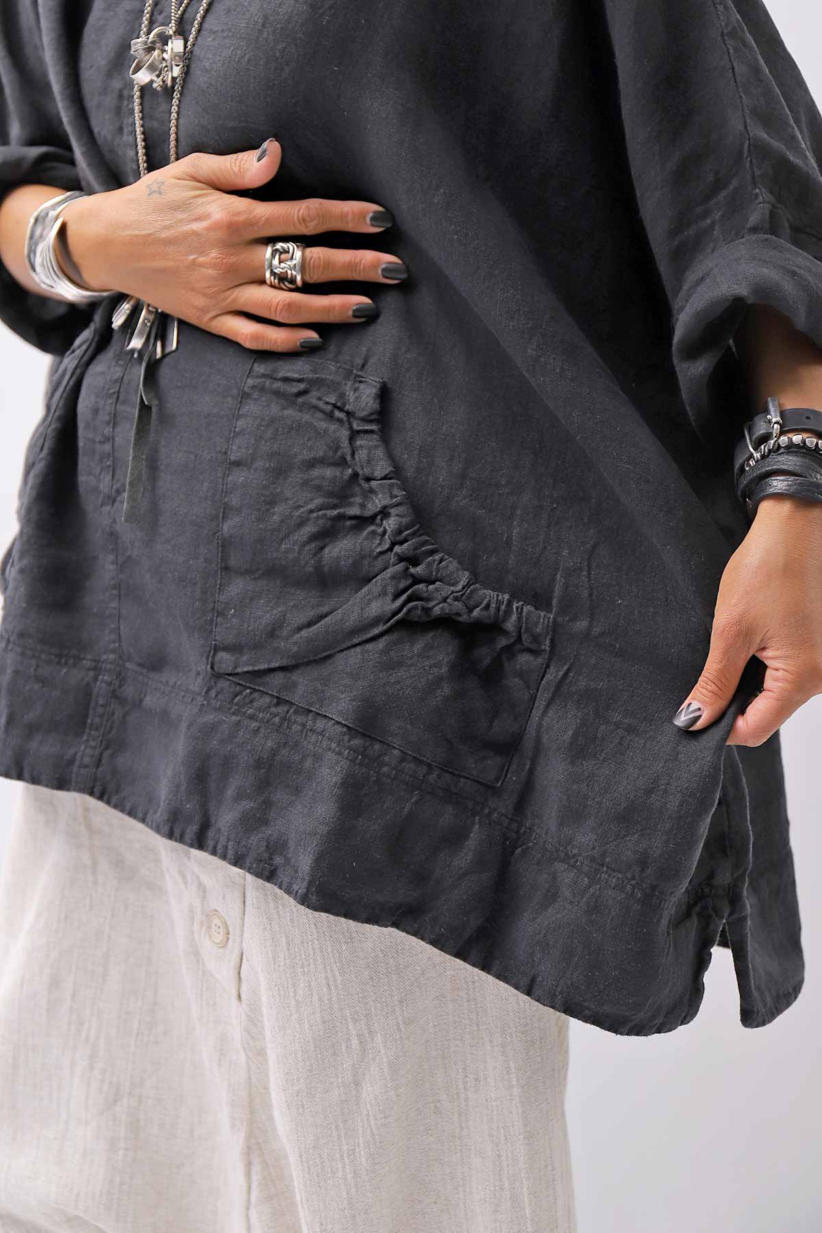 【RUNDHOLZ】 UNISEX OVERSIZED LINEN TOPS _BLACK