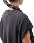 【PLÜ】 PLU ICON PATCH COTTON RIB BACK DRAPE TOP 5047_BLACK