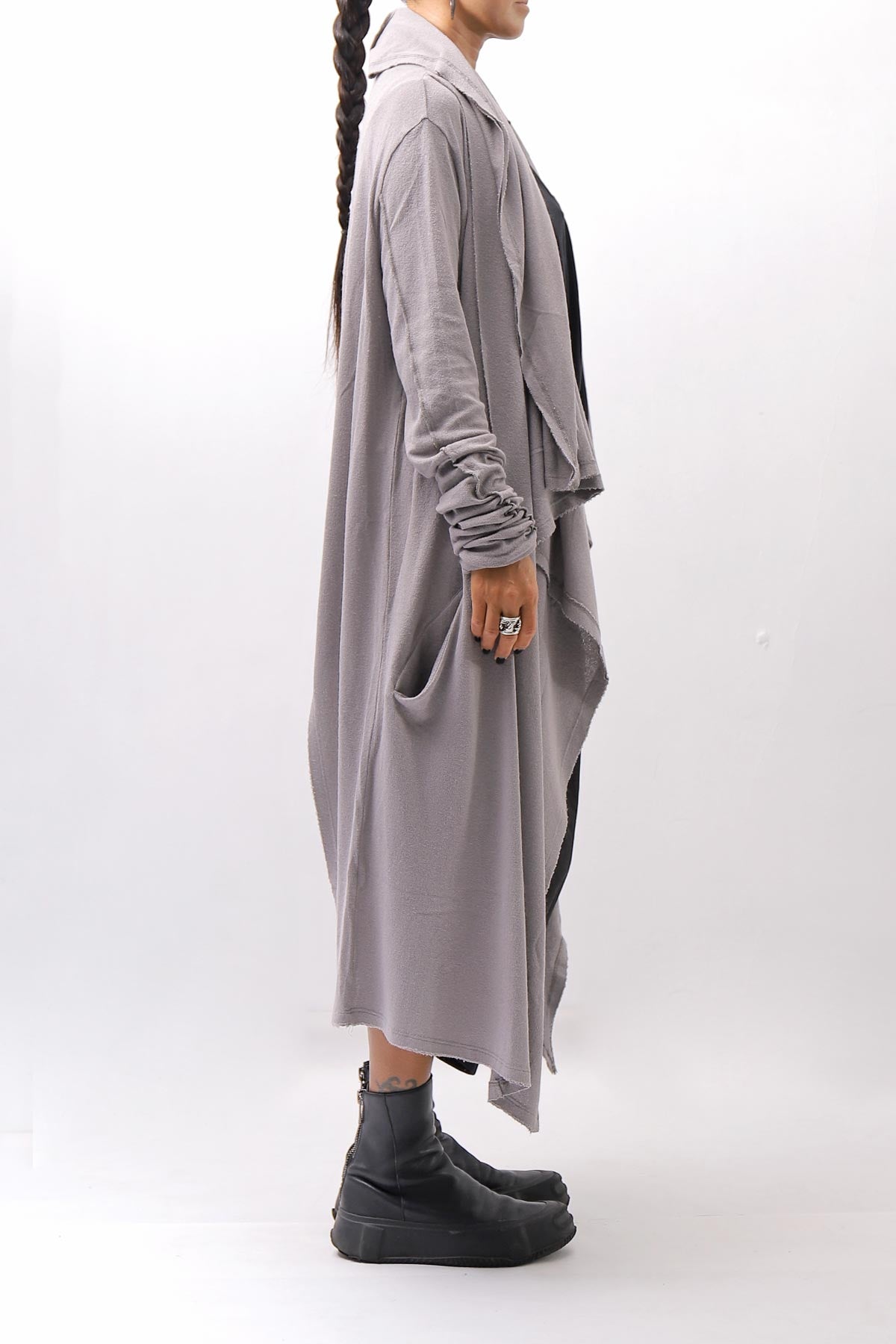 【NOSTRASANTISSIMA】 ASYMMETRY BACK CROSS CARDIGAN TS24_FUJI GREY