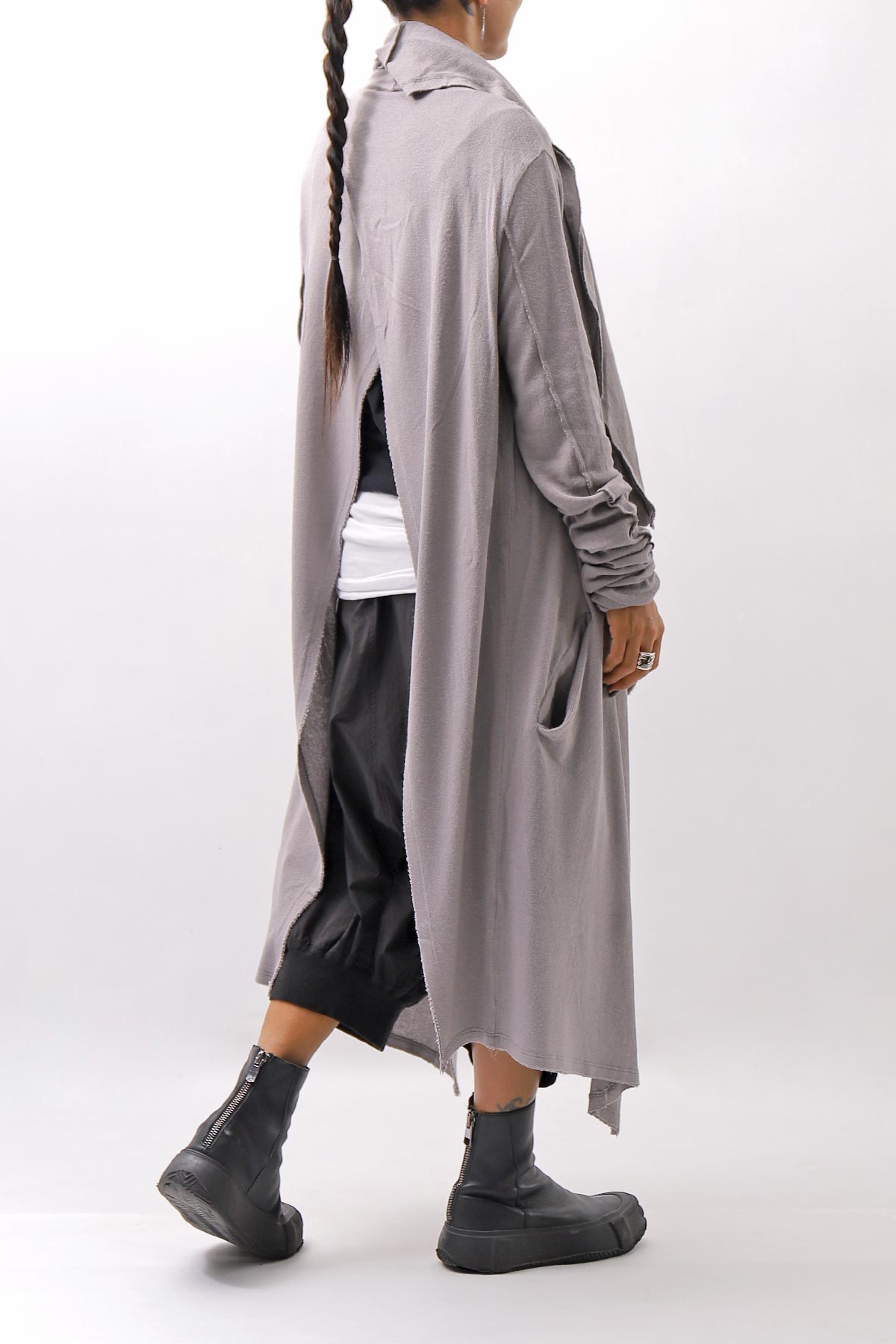 【NOSTRASANTISSIMA】 ASYMMETRY BACK CROSS CARDIGAN TS24_FUJI GREY