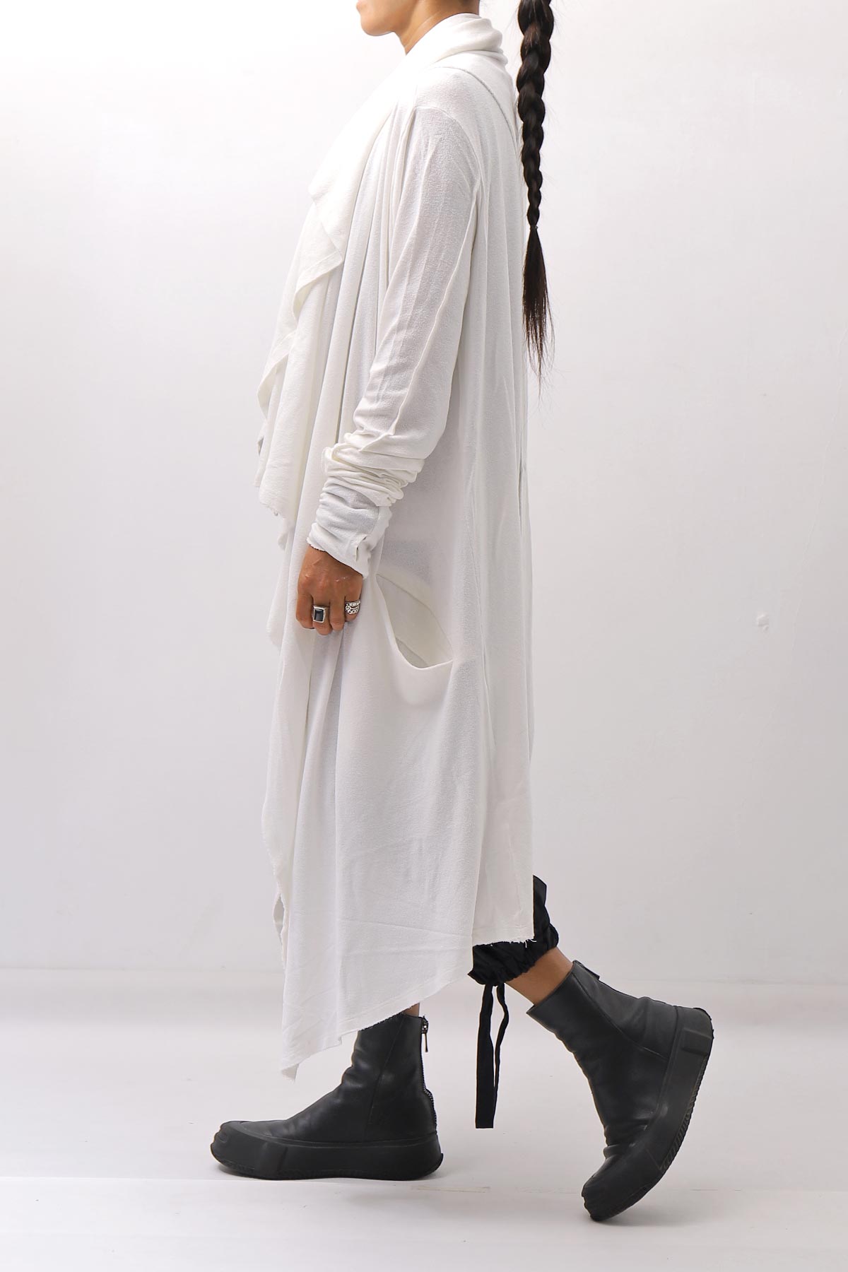 【NOSTRASANTISSIMA】 ASYMMETRY BACK CROSS CARDIGAN TS24_WHITE