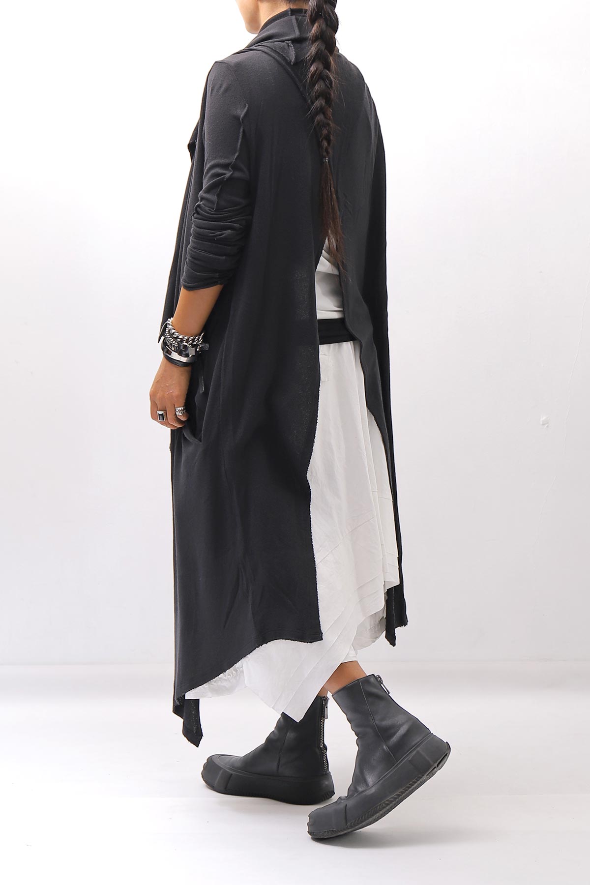 【NOSTRASANTISSIMA】 ASYMMETRY BACK CROSS CARDIGAN TS24_BLACK