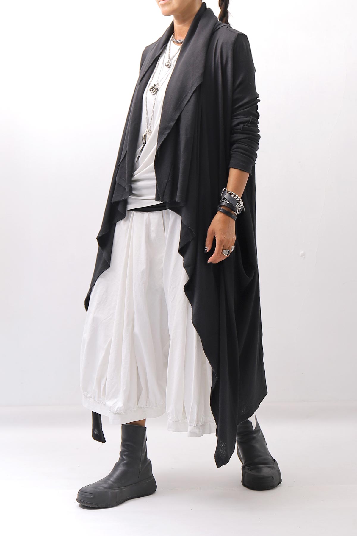 【NOSTRASANTISSIMA】 ASYMMETRY BACK CROSS CARDIGAN TS24_BLACK