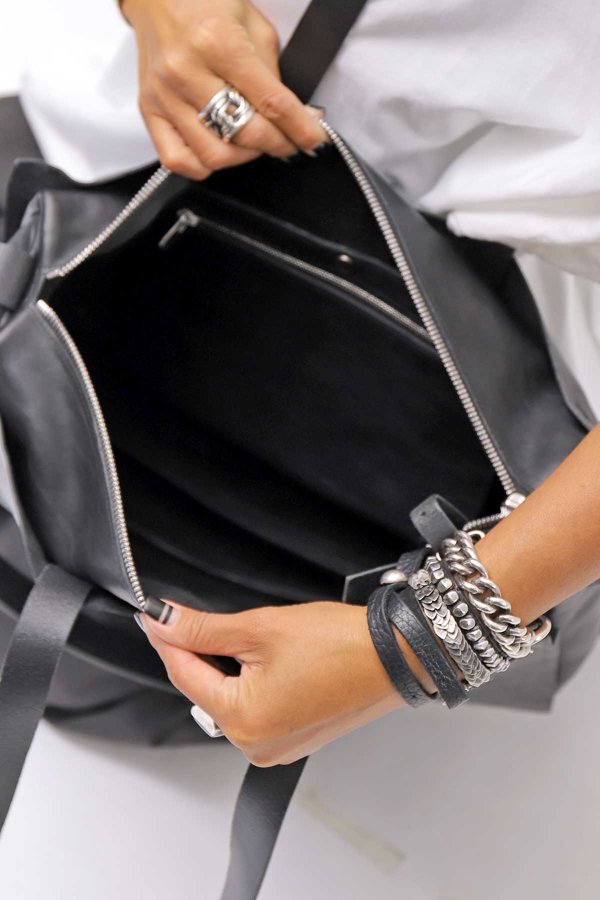 【VB Valentina Banella】 2WAY LARGE CAPACITY SHOULDER BAG