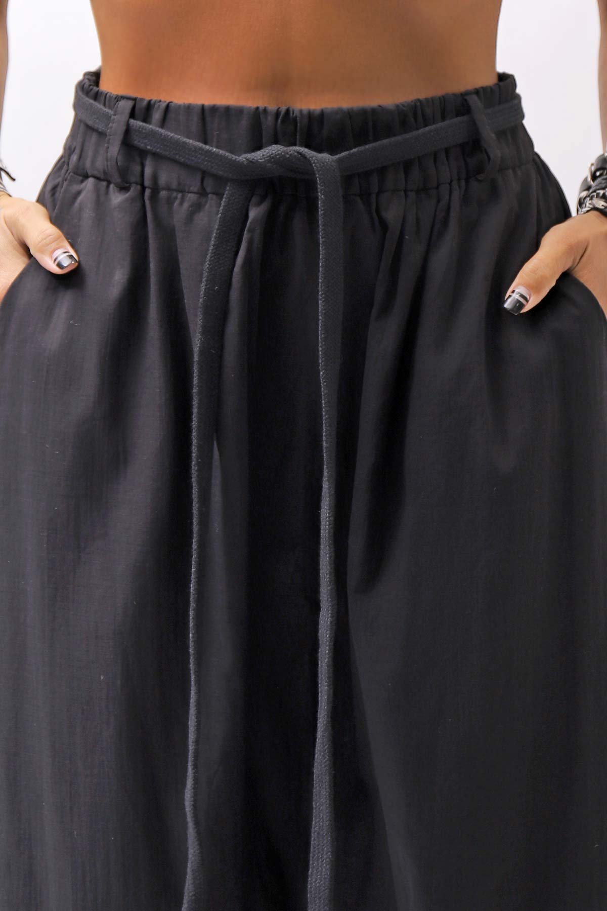 【studio b3】 UNISEX LIGHT COTTON EASY BOX PANTS NB2123_BLACK
