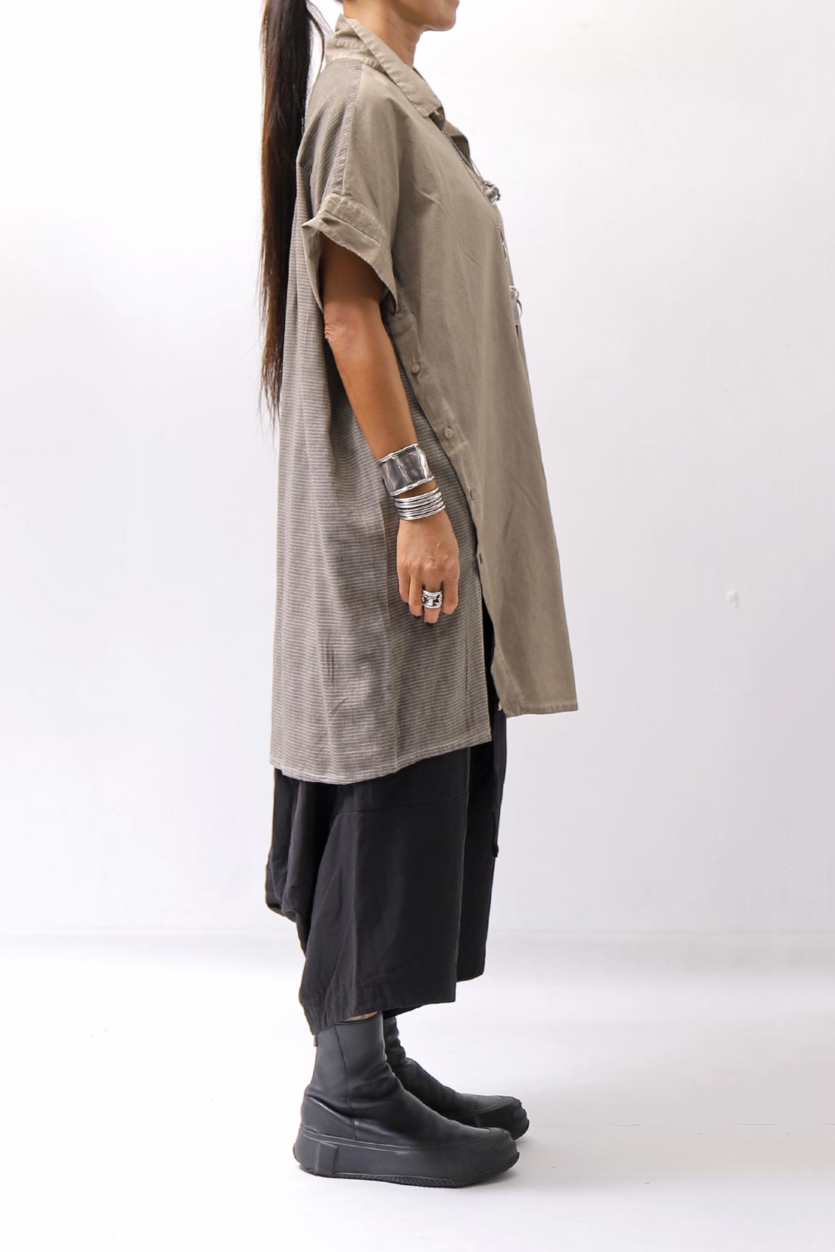 【studio b3】 SIDE SLIT BUTTON HALF SLEEVE SHIRT NB2078_SAND OLD DYE