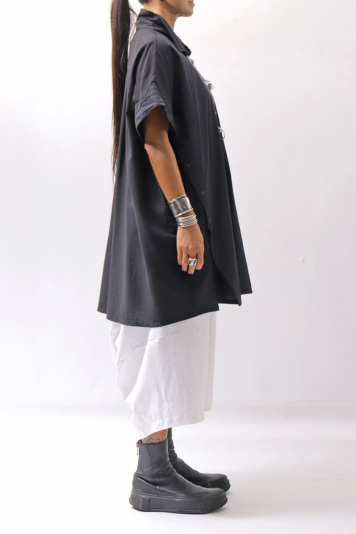 【studio b3】 SIDE SLIT BUTTON HALF SLEEVE SHIRT NB2078_BLACK
