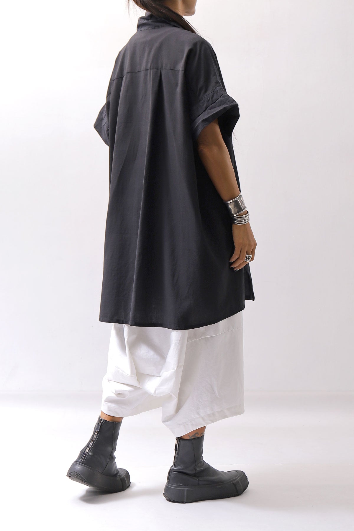【studio b3】 SIDE SLIT BUTTON HALF SLEEVE SHIRT NB2078_BLACK