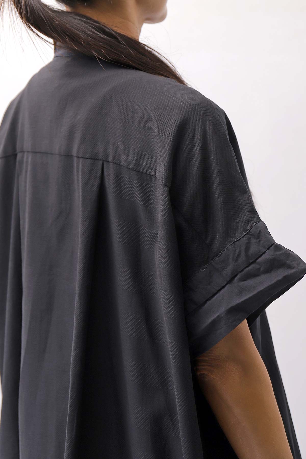 【studio b3】 SIDE SLIT BUTTON HALF SLEEVE SHIRT NB2078_BLACK
