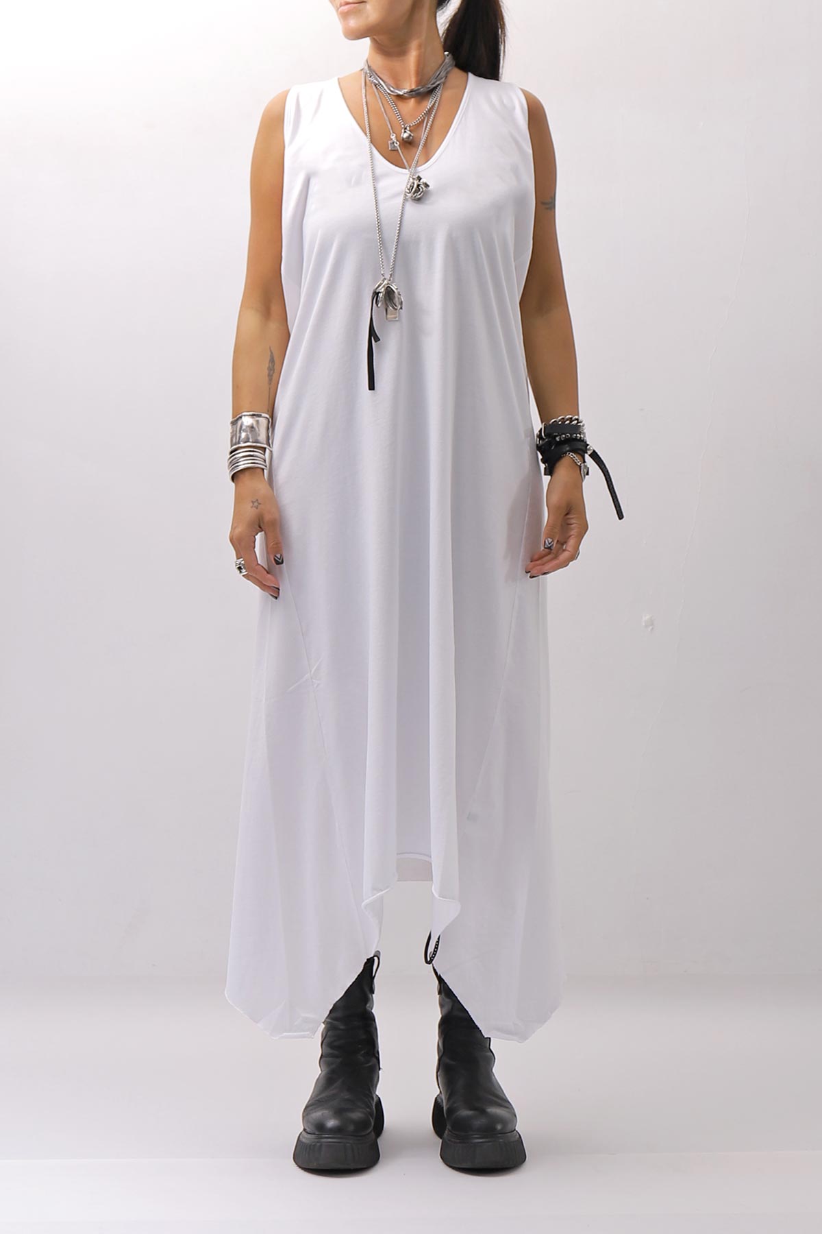 【Primordial is Primitive】 SLEEVELESS LONG DRESS 533RO_WHITE