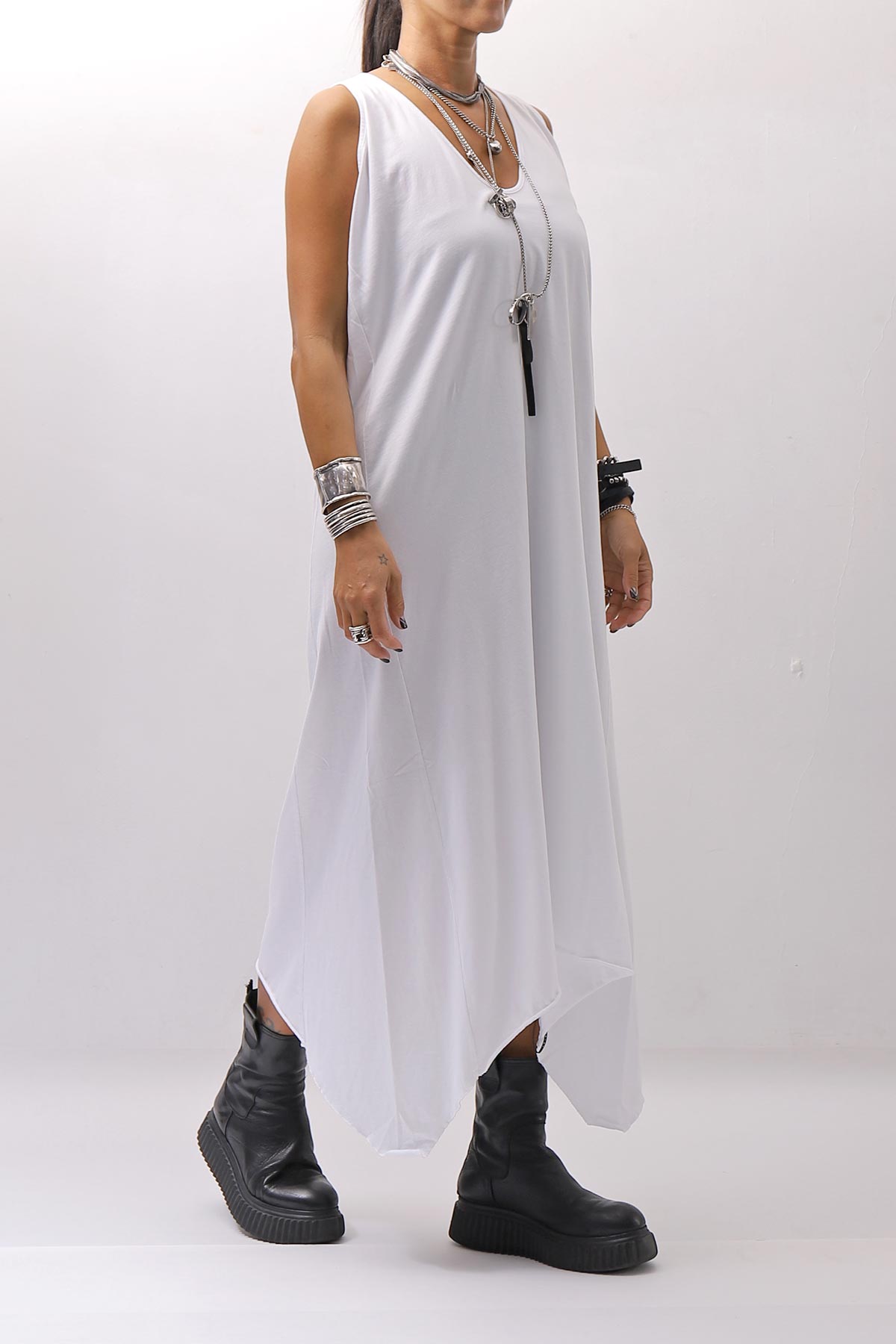 【Primordial is Primitive】 SLEEVELESS LONG DRESS 533RO_WHITE