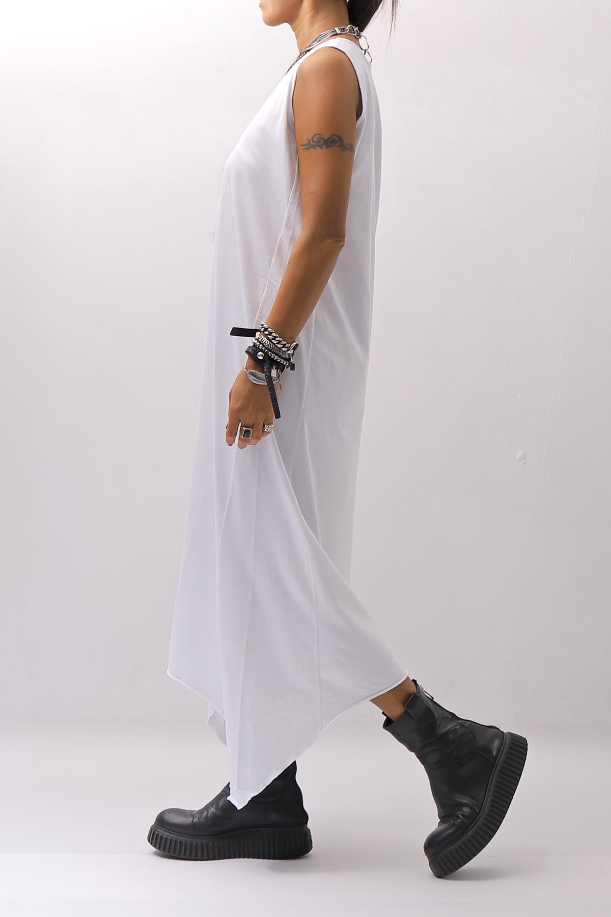 【Primordial is Primitive】 SLEEVELESS LONG DRESS 533RO_WHITE