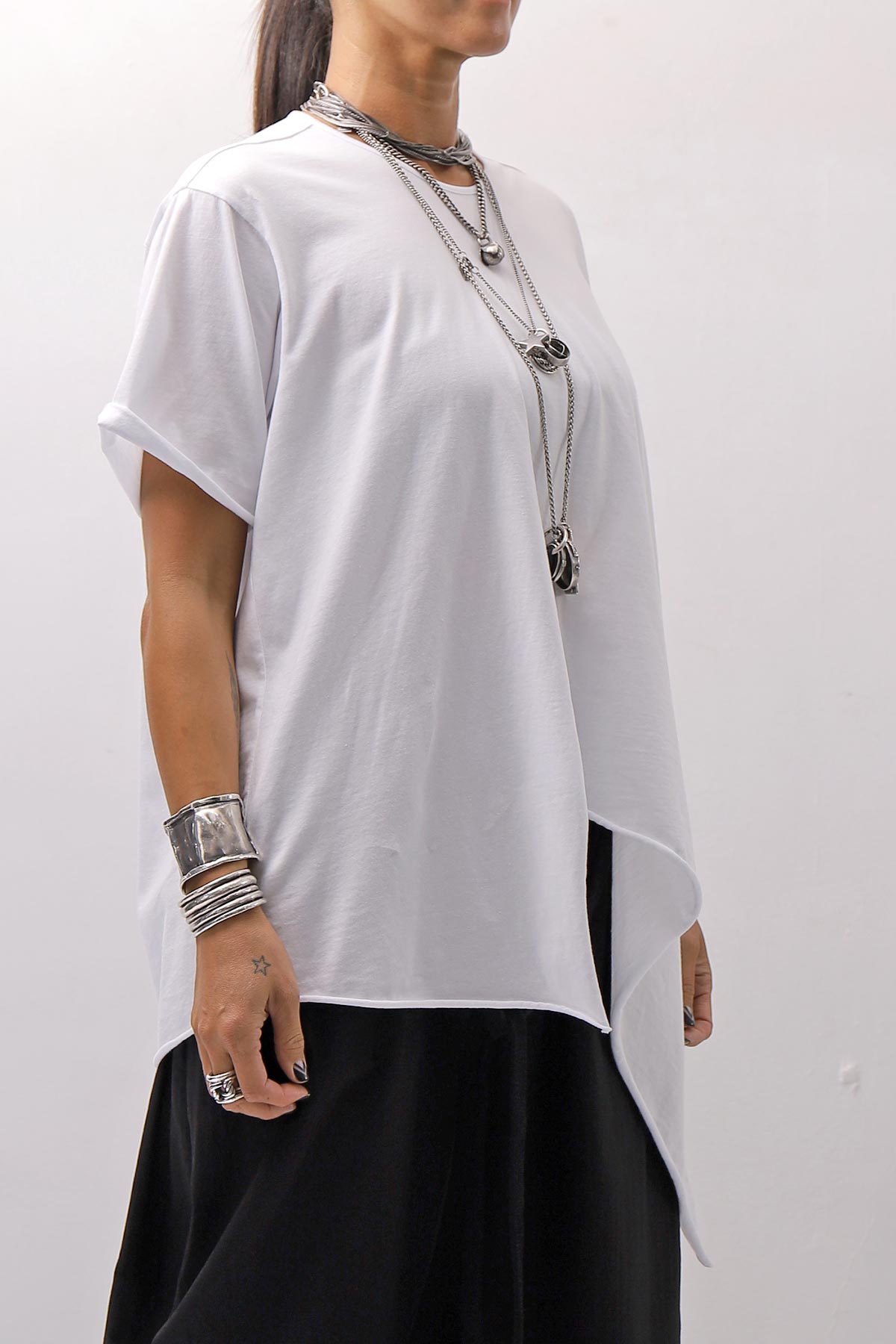 【Primordial is Primitive】 ASYMMETRY COTTON TEE 253RO_WHITE