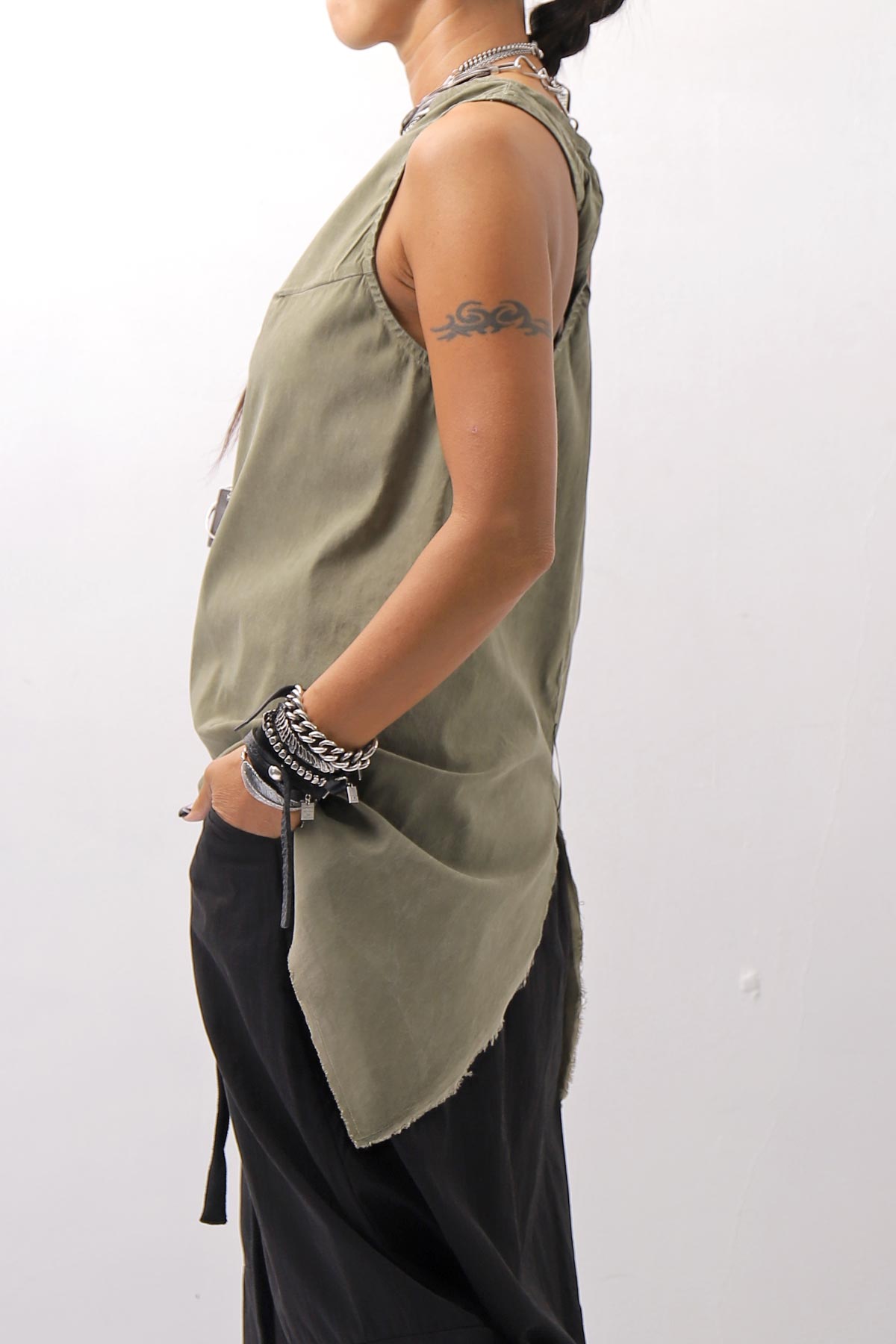 【Primordial is Primitive】 BACK CROSSED TANK TOP 413AL_MILITARY