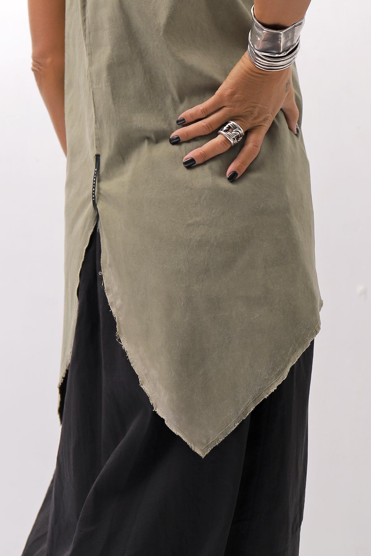 【Primordial is Primitive】 BACK CROSSED TANK TOP 413AL_MILITARY