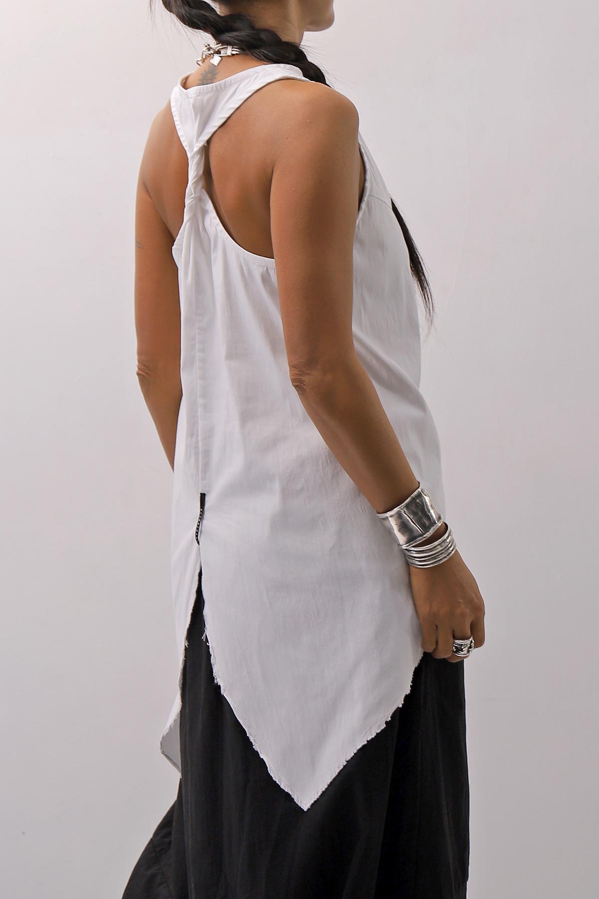 【Primordial is Primitive】 BACK CROSSED TANK TOP 413AL_WHITE